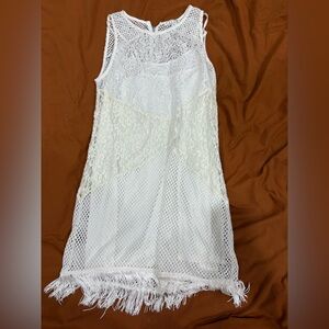 White Lace Sleeveless Dress with Fringe